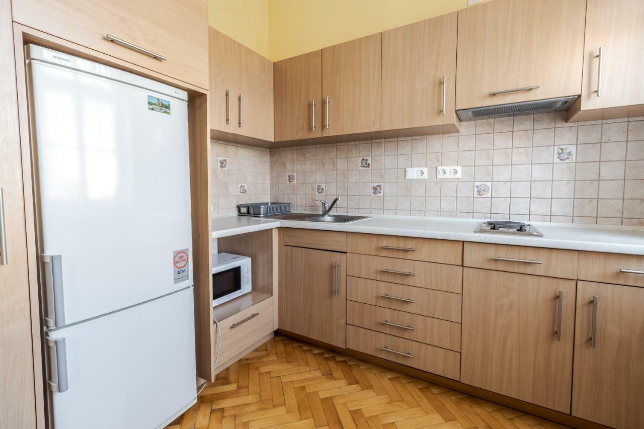 George Apartment Lviv Exterior photo